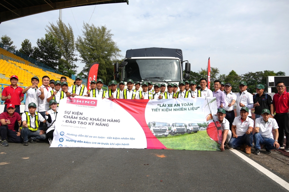 CHƯƠNG TRÌNH ĐÀO TẠO LÁI XE AN TOÀN & TIẾT KIỆM NHIÊN LIỆU CỦA HINO TẠI CẦN THƠ NGÀY 08-09/12/2023